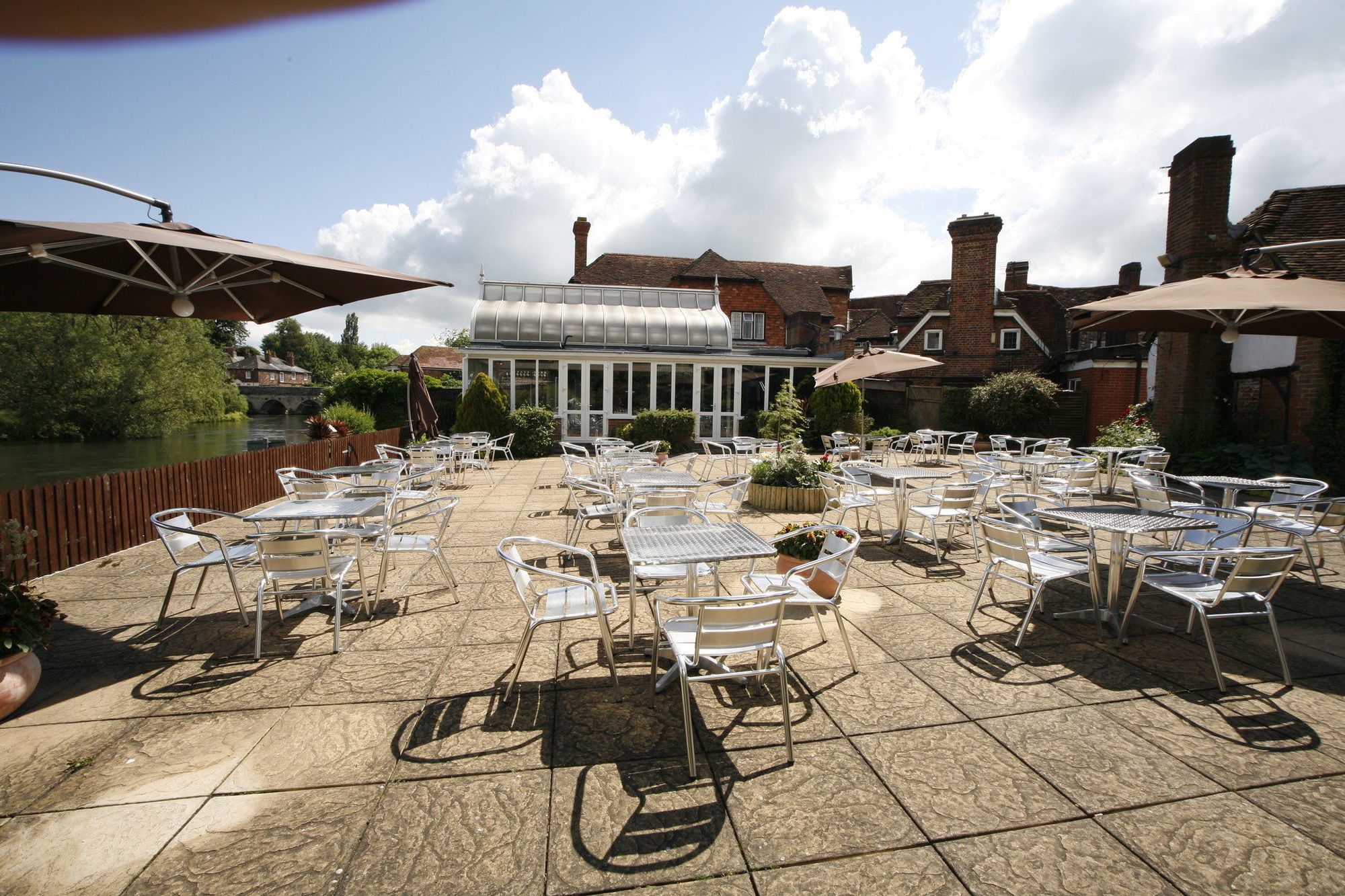 HOTEL LEGACY ROSE AND CROWN ⋆⋆⋆⋆ SALISBURY, UNITED KINGDOM SEASON DEALS FROM £145